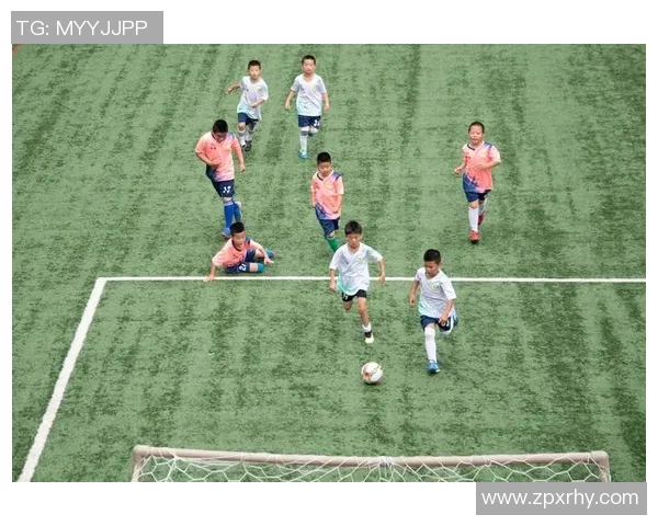 足球六边形图谱:探寻球星全方位技能与独特魅力的精彩展示 足球六边形图谱:探寻球星全方位技能与独特魅力的精彩展示