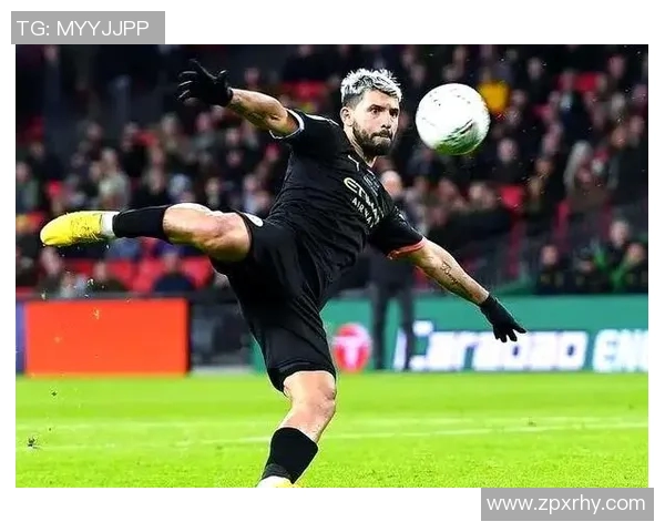 全球足球史上50位最伟大球员排名揭晓 谁能位居第一引发热议